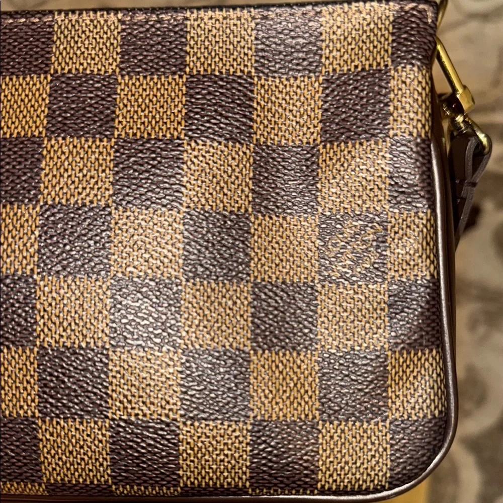 AUTHENTIC Louis Vuitton 2002 Navona Clutch - Picture 10 of 14